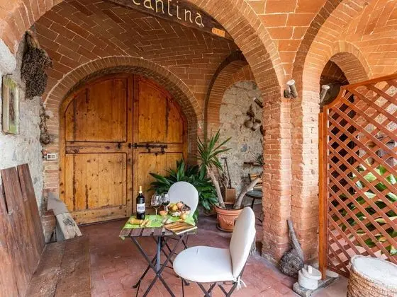 Sparkling Farmhouse in Ville di Corsano With Private Terrace