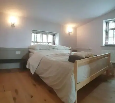 Sparks - Family Suite in Canalside Guesthouse - Oda