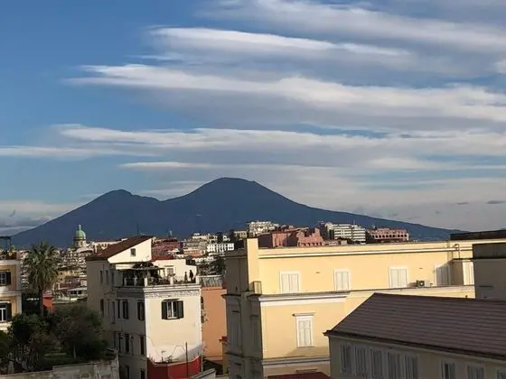 Specchio di Parthenope - Genel