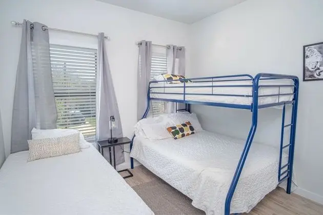 Spectacular Cozy 3 Br/2.5 BA Apt Near Downtown - Oda