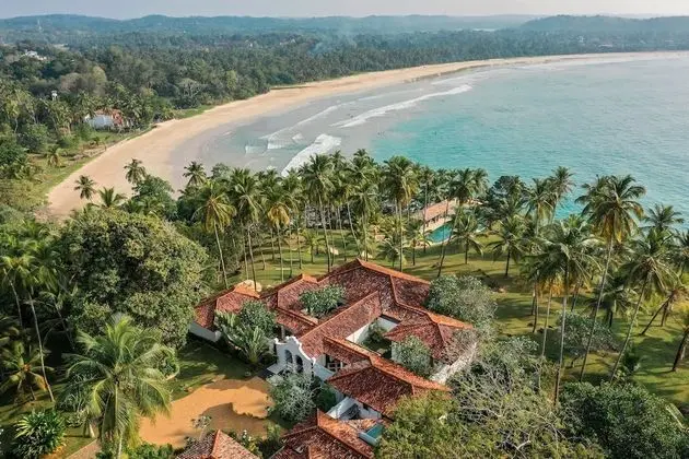 Spectacular Hilltop Beach Villa Located Next To A Surf Break