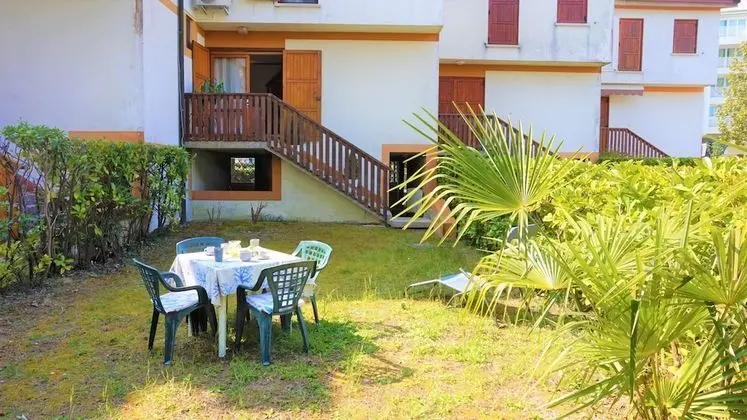 Spetacular Villa on two Floors With Garden 10 Minutes From the sea by Beahost