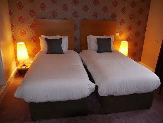 The Speyside Hotel - Oda