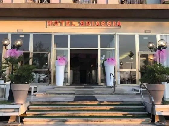 Hotel Spiaggia - Dış Mekan