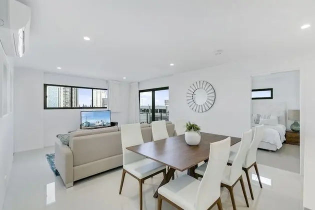 Spice Broadbeach - GCLR - İç Mekan