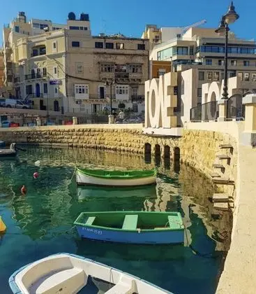 Spinola Bay 3-double Bed Near Beach Prime Location - Genel