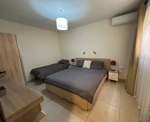 Spinola Bay 3-double Bed Near Beach Prime Location - Öne Çıkan Resim