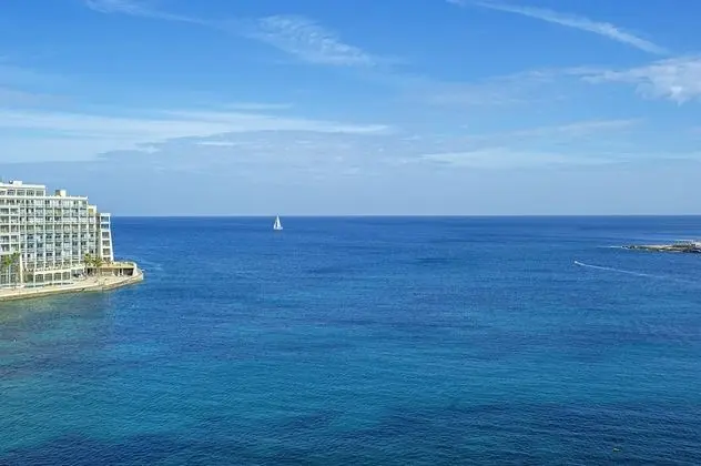 Spinola Bay Apartment by Getaways Malta - Dış Mekan