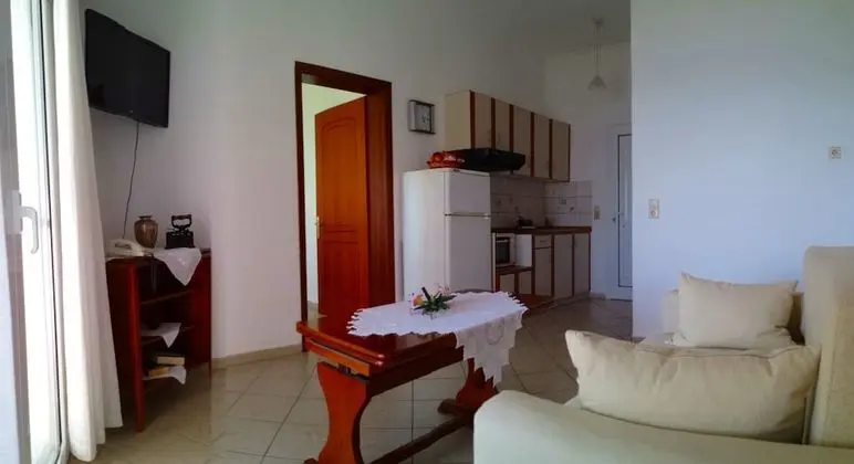 Spiros Studios - Öne Çıkan Resim