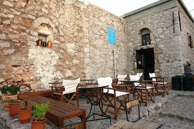Spitakia