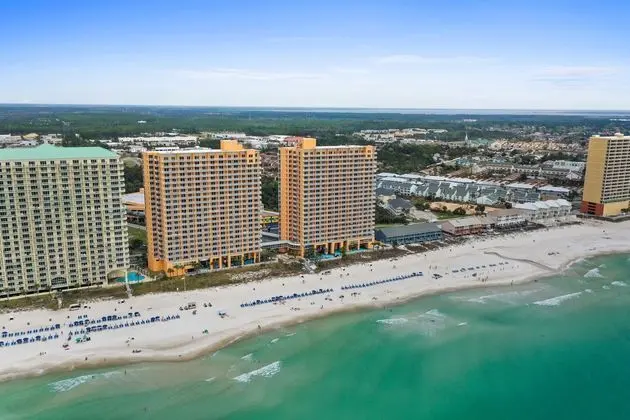 Splash Beach Resort by Panhandle Getaways - Plaj