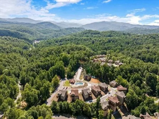 Splash Time Cinema - Six Bedroom Chalet - Dış Mekan