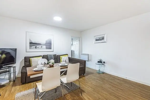 Splendid 3 Bedroom Apartment Marina View