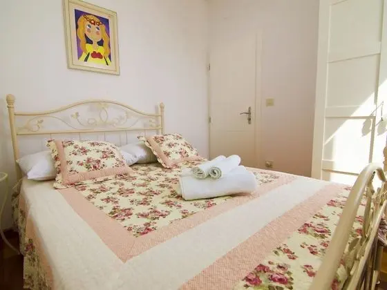 Splendid Apartment in Murter With Swimming Pool - Oda