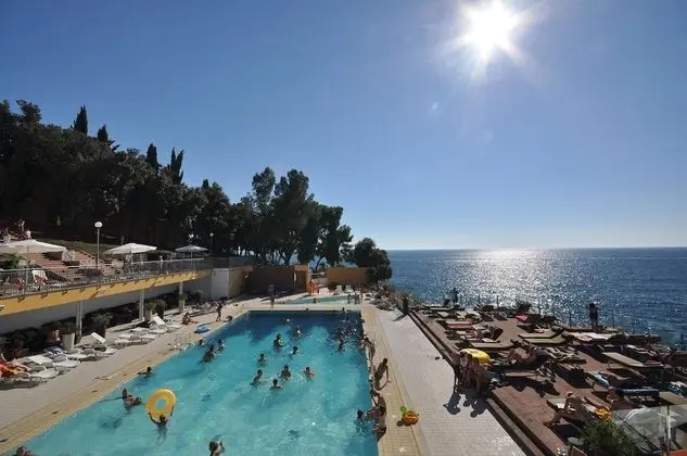 Splendid Golden Rocks Resort - Dış Mekan