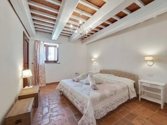 Splendid Holiday Home in Mombaroccio With Private Garden - Oda