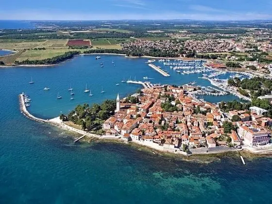 Splendid Holiday Home in Novigrad With Barbecue - Konum Öne Çıkanlar