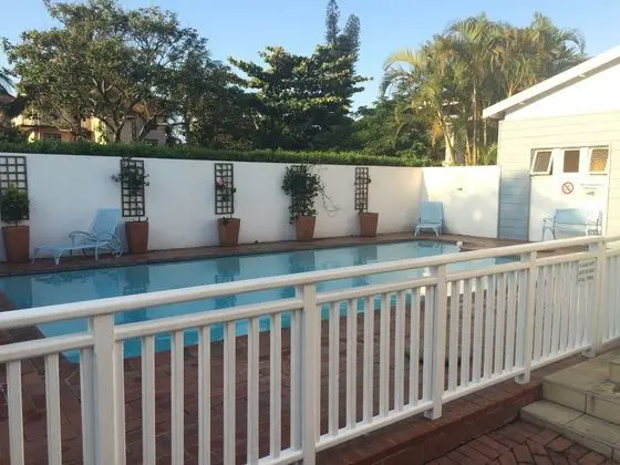 Splendid Inn Bayshore - Havuz