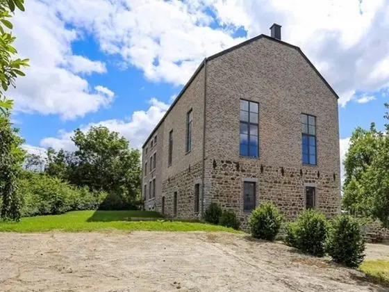 Splendid Mansion in Wancennes With Roofed Terrace - Dış Mekan