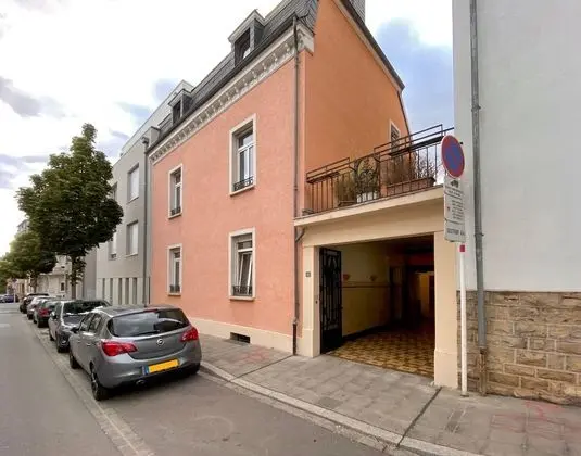 Splendid Townhome in Gare - Dış Mekan