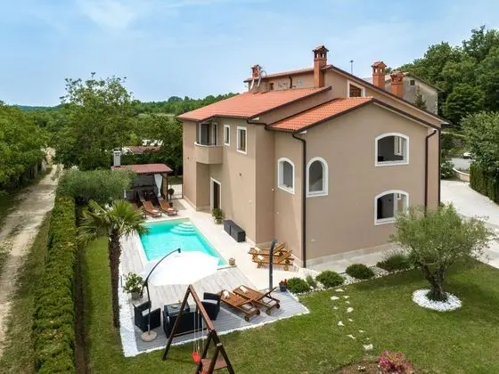Splendid Villa in Vižinada with Hot Tub - Öne Çıkan Resim