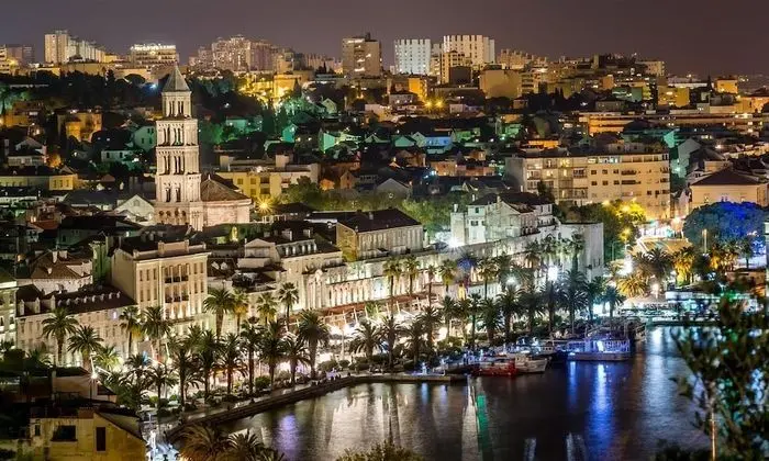 Split Best4Stay Luxury Rooms