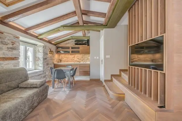 Split Palace Luxury Retreat - Oda