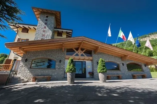 Sport Hotel Prodongo - 1