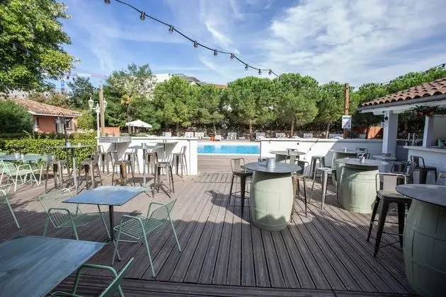 Sporting House Hôtel - Dış Mekan