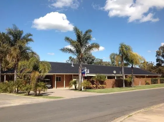 Sportsmans Motor Inn - Lobi