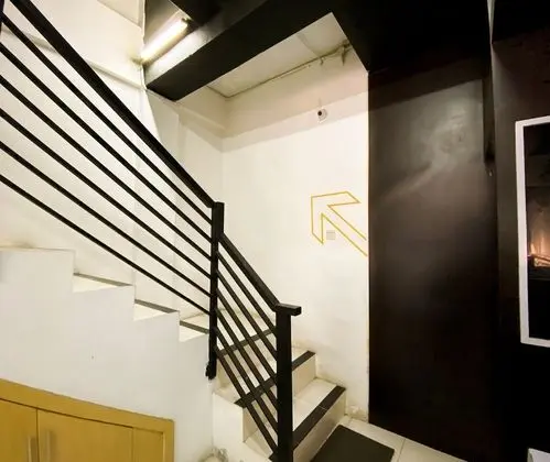 SPOT ON 2051 Sho Family Homestay & Resto - İç Mekan