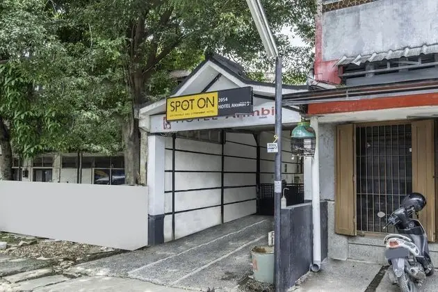 SPOT ON 2054 Hotel Arimbi 3