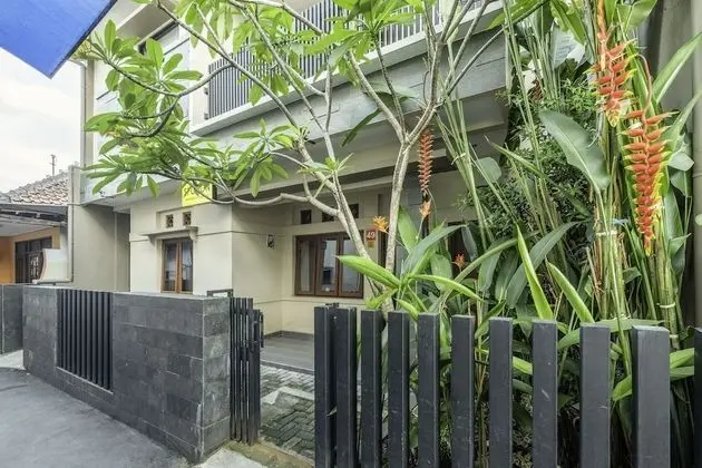 SPOT ON 2080 Rumah Kita Residence - Dış Mekan