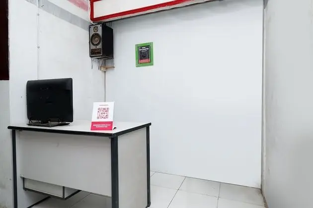 SPOT ON 2106 Homestay Flamboyan - Lobi