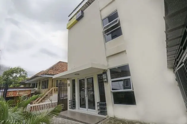 SPOT ON 2246 Kost 97 Syariah