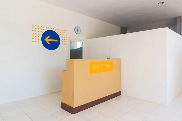 SPOT ON 2318 Citra Palm Residence - Lobi