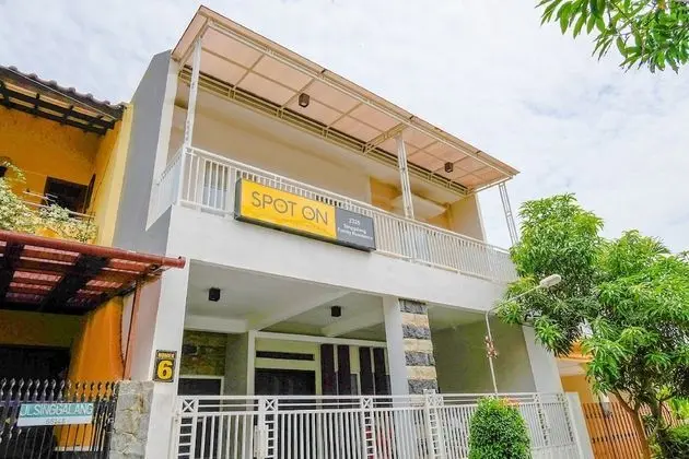 SPOT ON 2325 Singgalang Residence Syariah - Dış Mekan