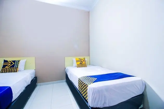 SPOT ON 2370 Berkah Homestay Syariah - Oda
