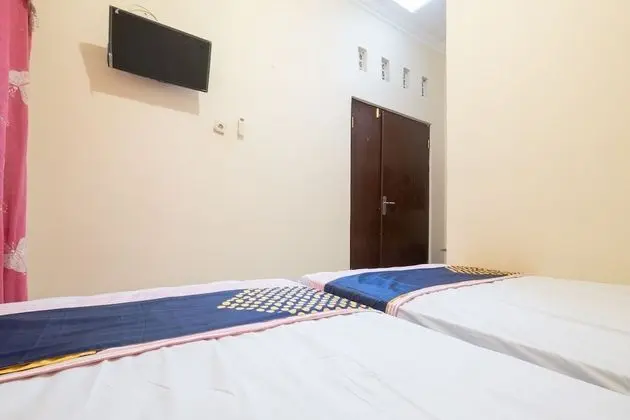 SPOT ON 2419 Rumah Nugraha Hotel Syariah - Oda
