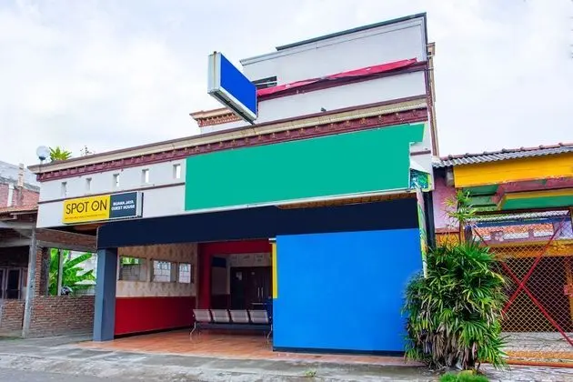SPOT ON 2473 Buana Jaya Guest House