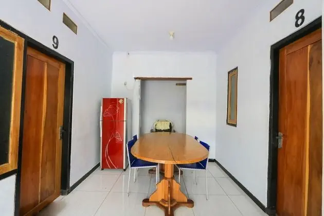 SPOT ON 2497 Pesona Guest House - İç Mekan
