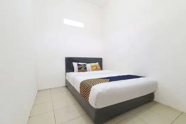 SPOT ON 2726 Kopo 355