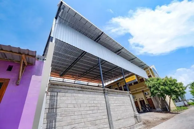 SPOT ON 2790 Bintang Selatan Syariah - Dış Mekan