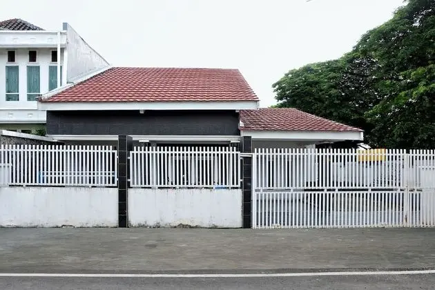 SPOT ON 2847 Anggrek Homestay Syariah - Dış Mekan