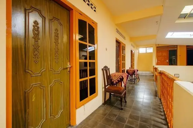 SPOT ON 2880 Wisma Larasati - İç Mekan