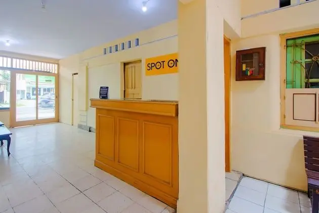 SPOT ON 2880 Wisma Larasati - Lobi