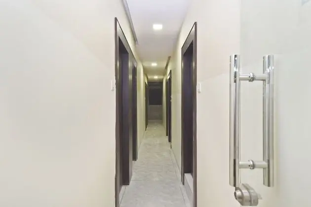 SPOT ON 29030 Hotel Royal Front - İç Mekan