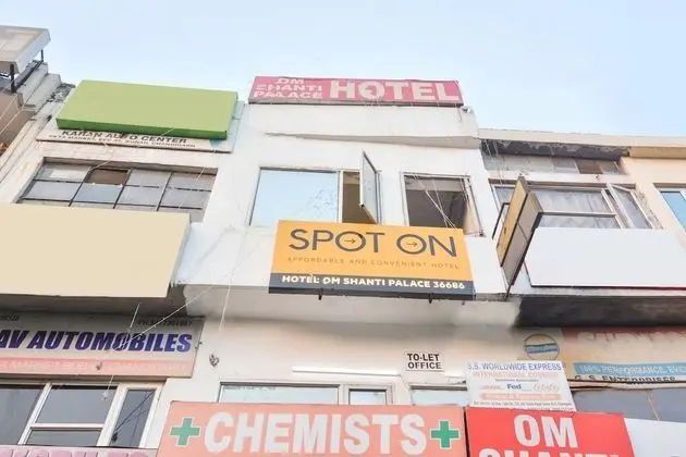 SPOT ON 36686 Hotel Om Shanti Palace