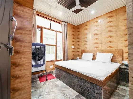 SPOT ON 37017 Ss Lodge