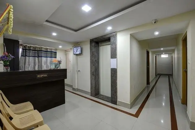 SPOT ON 37153 Karavali Paradise - Lobi